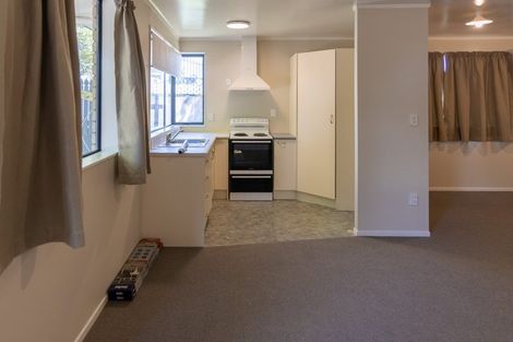 Photo of property in 2 Scotts Field Drive, Takanini, 2112