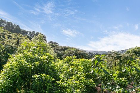 Photo of property in 39 Homewood Crescent, Karori, Wellington, 6012