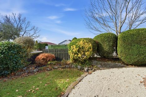 Photo of property in 2/1 Karnak Crescent, Russley, Christchurch, 8042