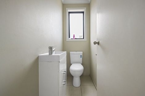 Photo of property in 202 Old Farm Road, Hamilton East, Hamilton, 3216