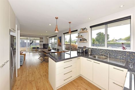 Photo of property in 35 Cavendish Road, Casebrook, Christchurch, 8051