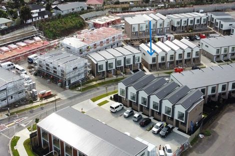 Photo of property in 16 Huri Street, Mangere Bridge, Auckland, 2022