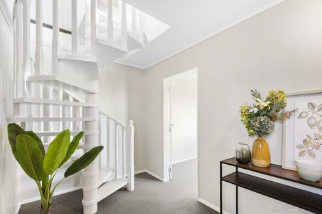 Photo of property in 205f1 Cecil Road, Wilton, Wellington, 6012