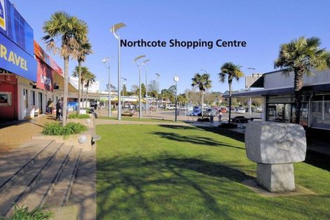 Photo of property in 13h Eban Avenue, Hillcrest, Auckland, 0627