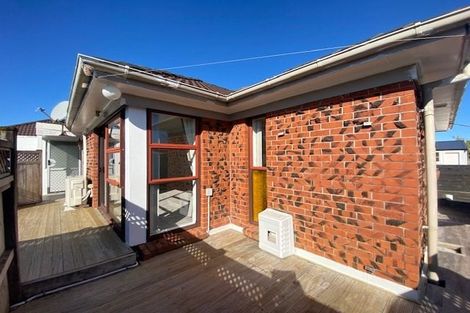 Photo of property in 2/2 Casuarina Road, Half Moon Bay, Auckland, 2012