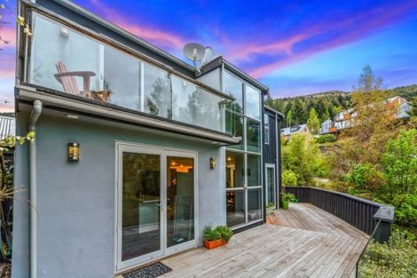 Photo of property in 2 Nugget Knob, Queenstown, 9300