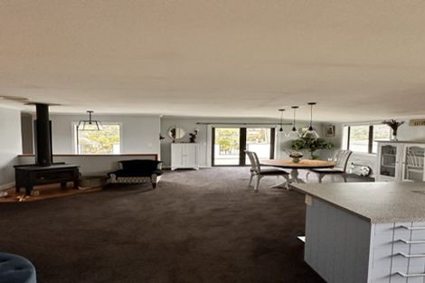 Photo of property in 11 Dickson Street, Macandrew Bay, Dunedin, 9014