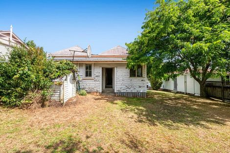 Photo of property in 5 Porter Crescent, Helensville, 0800