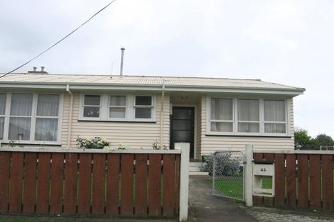 Photo of property in 43 Ronberg Street, Highbury, Palmerston North, 4412