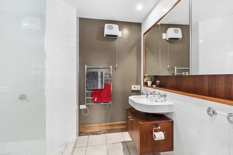Photo of property in 11 Trelissick Crescent, Ngaio, Wellington, 6035