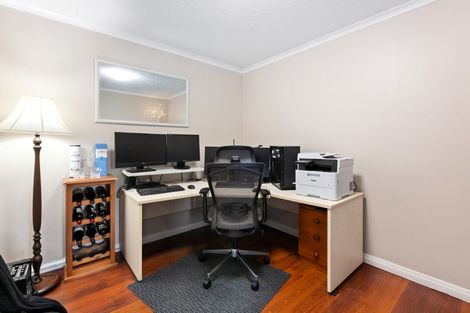 Photo of property in 8 Ration Lane, Whitby, Porirua, 5024