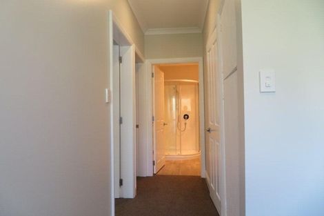 Photo of property in 24 Governor Road, Northland, Wellington, 6012