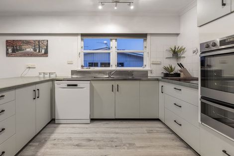 Photo of property in 42 Kennedy Drive, Levin, 5510