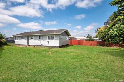 Photo of property in 25 President Avenue, Papakura, 2110
