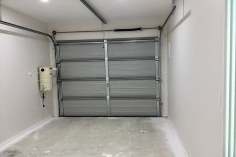 Photo of property in 4a Sherwood Avenue, Te Atatu South, Auckland, 0610