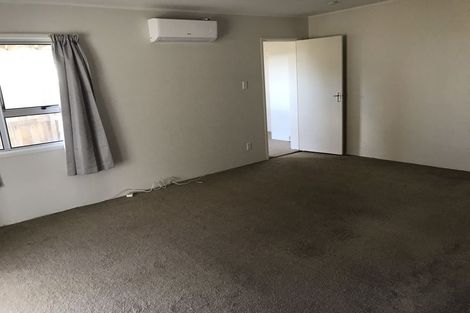 Photo of property in 35b Sartors Avenue, Northcross, Auckland, 0630