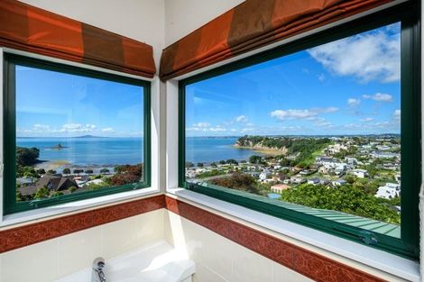 Photo of property in 1083 Whangaparaoa Road, Tindalls Beach, Whangaparaoa, 0930