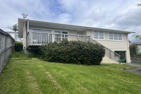 Photo of property in 3 Weatherly Road, Torbay, Auckland, 0630