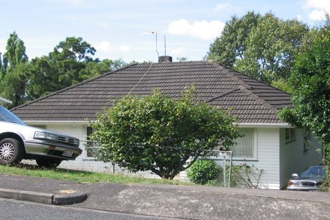 Photo of property in 82 Stottholm Road, Titirangi, Auckland, 0604