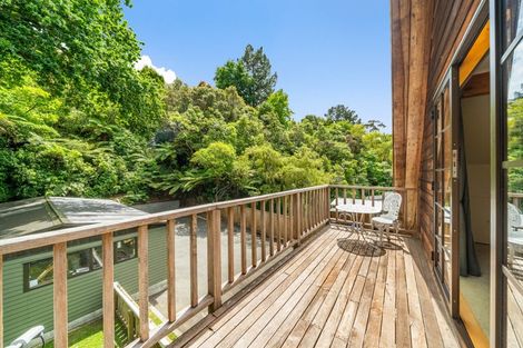 Photo of property in 16 Jocelyn Crescent, Pinehaven, Upper Hutt, 5019