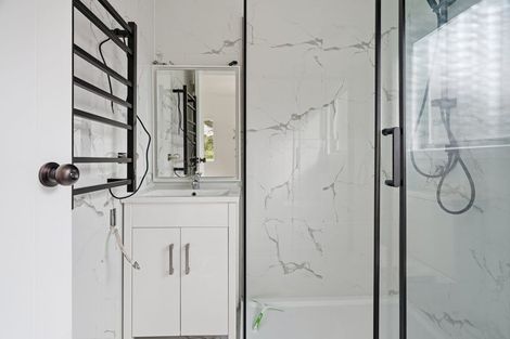 Photo of property in 1 Bush Point Road, Cable Bay, 0420