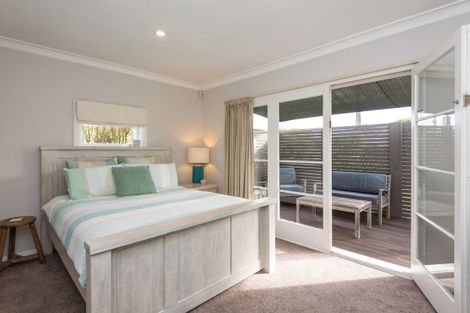 Photo of property in 220 Knowles Street, St Albans, Christchurch, 8052