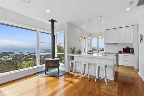 Photo of property in 22 Fairview Crescent, Kelburn, Wellington, 6012