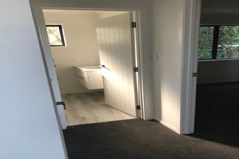 Photo of property in 38 Tree View Avenue, Glenfield, Auckland, 0629