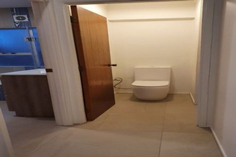 Photo of property in 36 Sunset Road, Unsworth Heights, Auckland, 0632