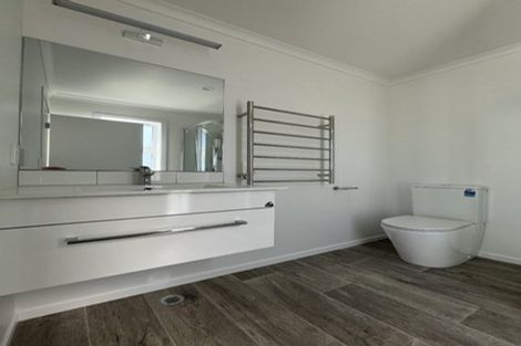 Photo of property in 21 Waitaria Terrace, Aotea, Porirua, 5024