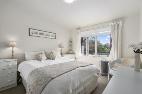 Photo of property in The Triangle, 4/33 Halswater Drive, Churton Park, Wellington, 6037