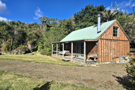 Photo of property in 1797 Colville Road, Amodeo Bay, Coromandel, 3584