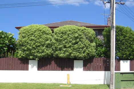 Photo of property in 23 Beechwood Road, Rothesay Bay, Auckland, 0630