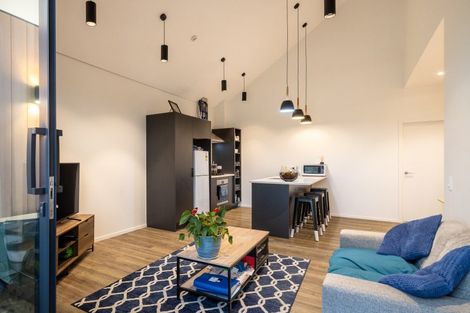 Photo of property in 34a Lake Street, Cambridge, 3434