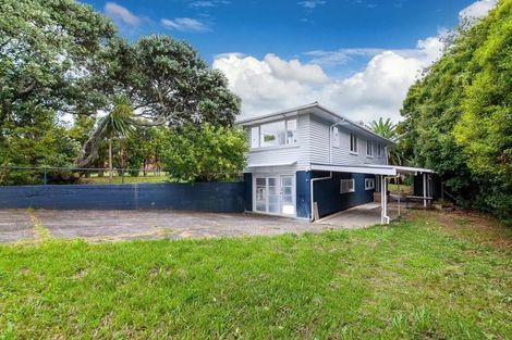 Photo of property in 26 Trojan Crescent, New Lynn, Auckland, 0600