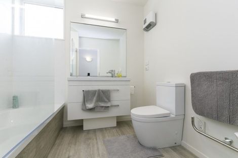 Photo of property in Pirie Street Townhouses, 17/35u Pirie Street, Mount Victoria, Wellington, 6011