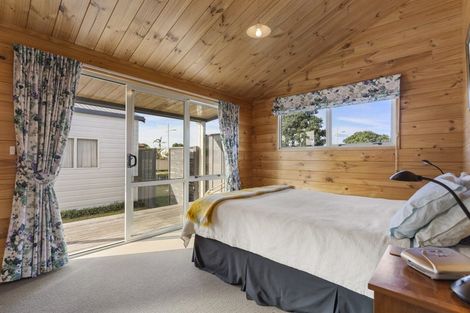 Photo of property in 28 Oceanair Drive, Pauanui, Hikuai, 3579