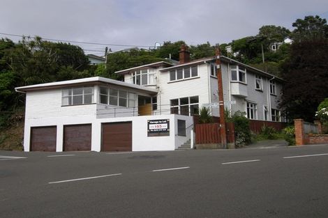 Photo of property in 2 Sugarloaf Road, Brooklyn, Wellington, 6021