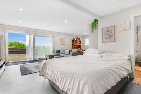 Photo of property in 45 Mountain Road, Western Heights, Rotorua, 3015