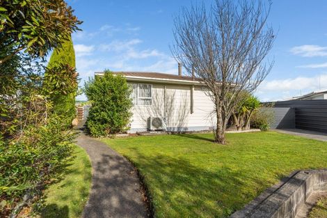 Photo of property in 24 Hillcrest Drive, Kelvin Grove, Palmerston North, 4414