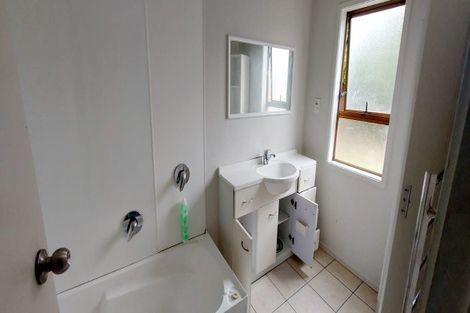 Photo of property in 54 Makora Road, Massey, Auckland, 0614