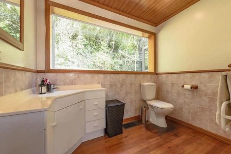Photo of property in 38 Hathaway Avenue, Karori, Wellington, 6012