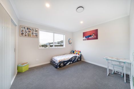Photo of property in 42 Atherton Terrace, Churton Park, Wellington, 6037