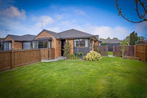 Photo of property in 22 Leander Street, Northcote, Christchurch, 8052