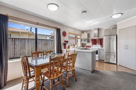 Photo of property in 8 Evergreen Way, Stoke, Nelson, 7011