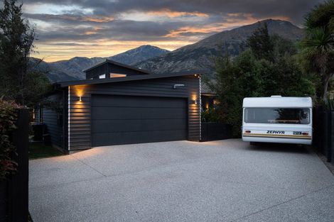 Photo of property in 6 Mcivor Lane, Lake Hayes, Queenstown, 9304