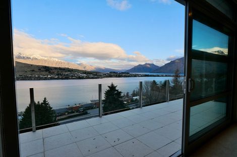 Photo of property in 2/11 Gum Lane, Queenstown, 9300