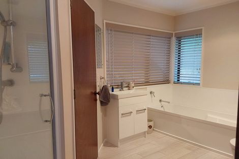 Photo of property in 27 Delamare Road, St Andrews, Hamilton, 3200