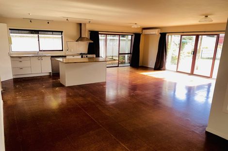 Photo of property in 14 Tregenna Street, Castlecliff, Whanganui, 4501