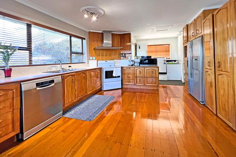 Photo of property in 2 Lincoln Road, Manurewa East, Auckland, 2102